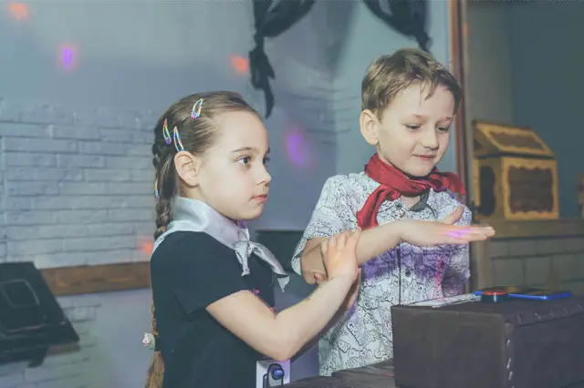 Эмоции детей на празднике